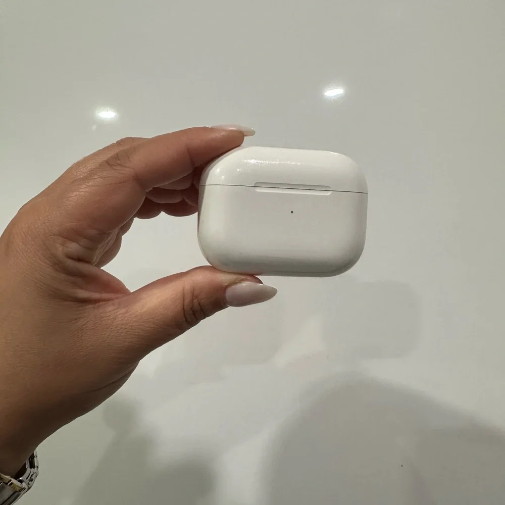Apple Watch Series 6 40mm Rose Gold + AirPods Pro 1st Gen Bundle
